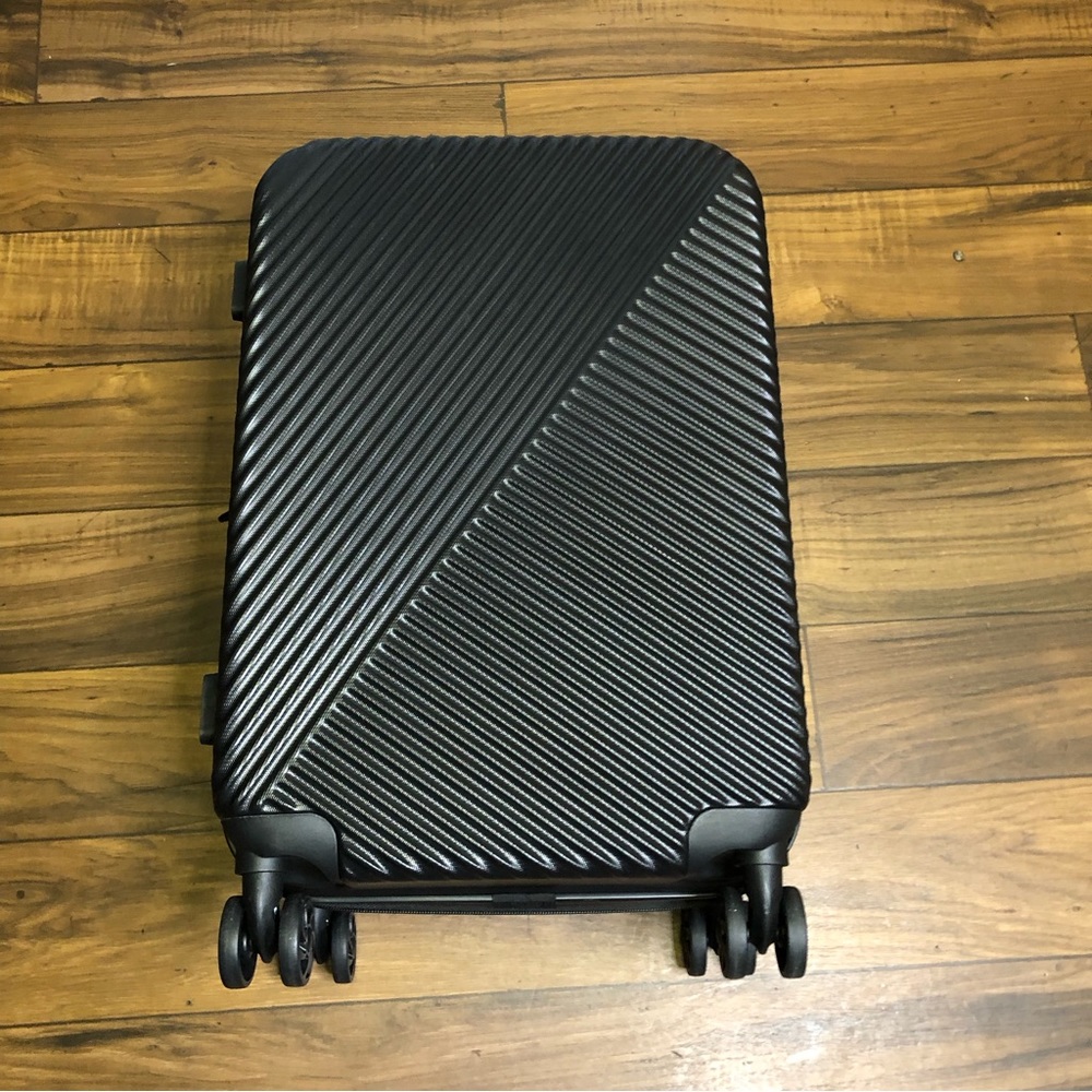 Calpak - Picture 6 of 16